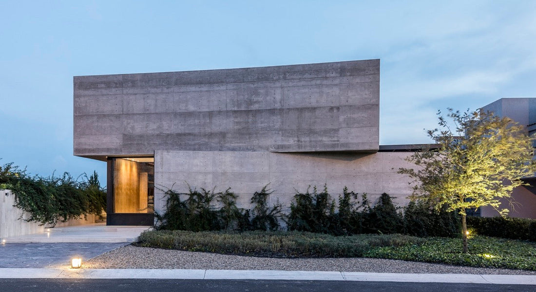 21 Stunning Brutalist House Exteriors That Redefine Modern Architecture