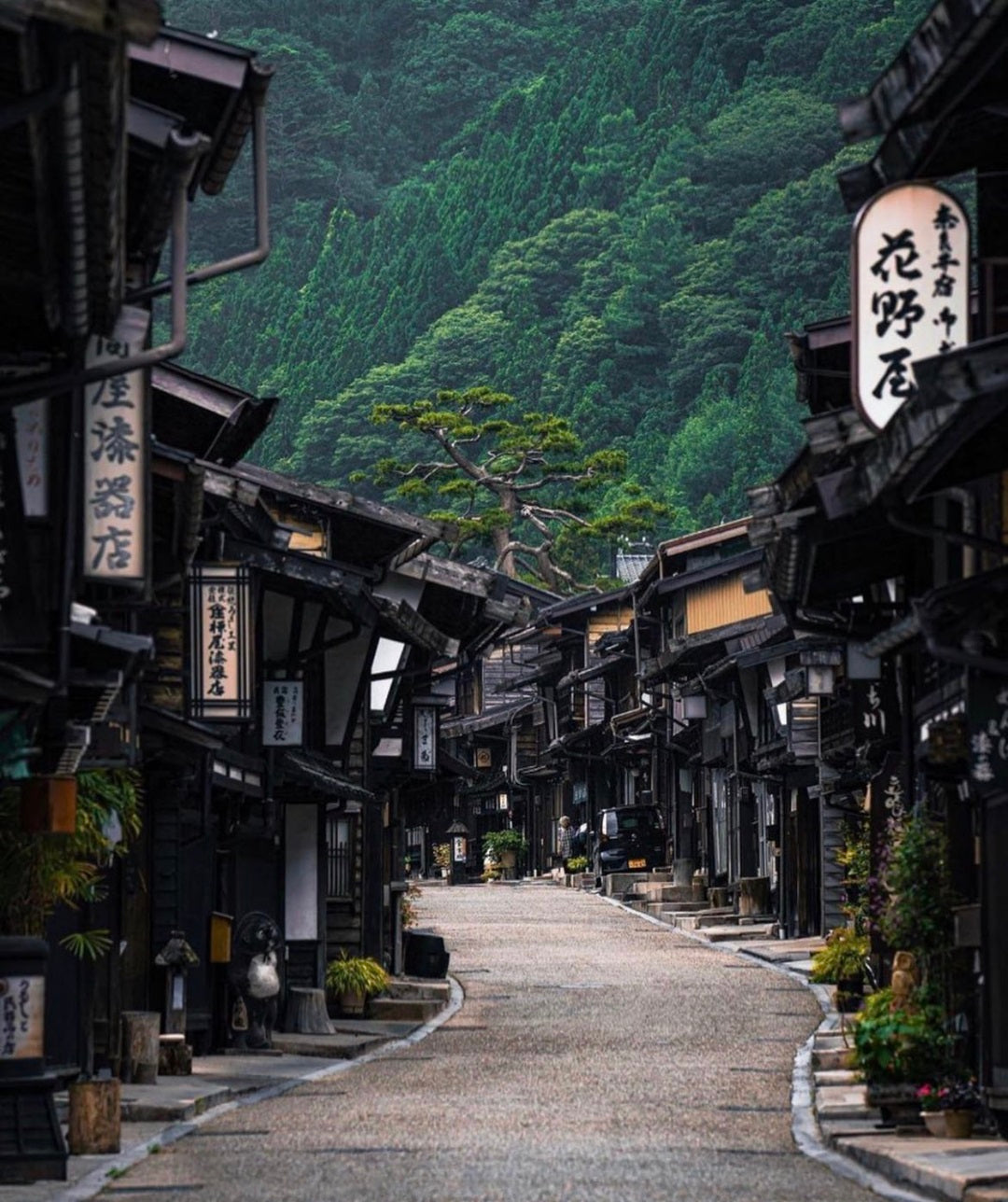 5 moments when architecture lovers were left in awe—so inspired by extraordinary buildings that they couldn’t help but share their admiration with the world.